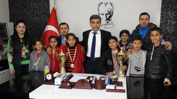Süleyman Demirel Ortaokulu Adıyaman Bölge Finallerine Gidiyor   